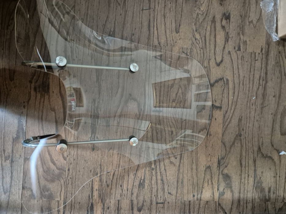 Vand parbriz Vespa Sprint si far LED Vespa Primavera