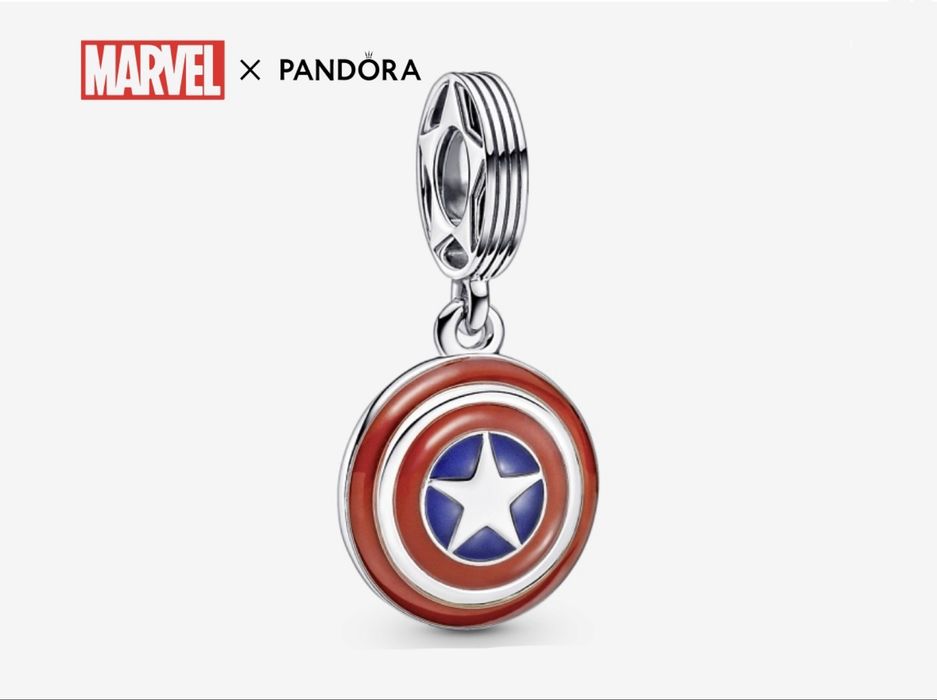 Продам браслет с шармиками от Pandora