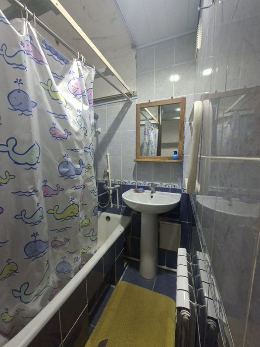 Продается 4х комнатная квартира. 2 этаж. Атлас. Фрунзе.