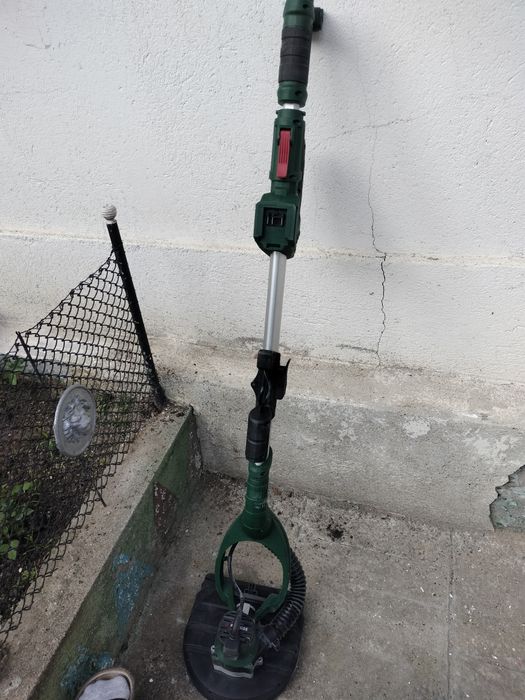 Vând girafă Parkside