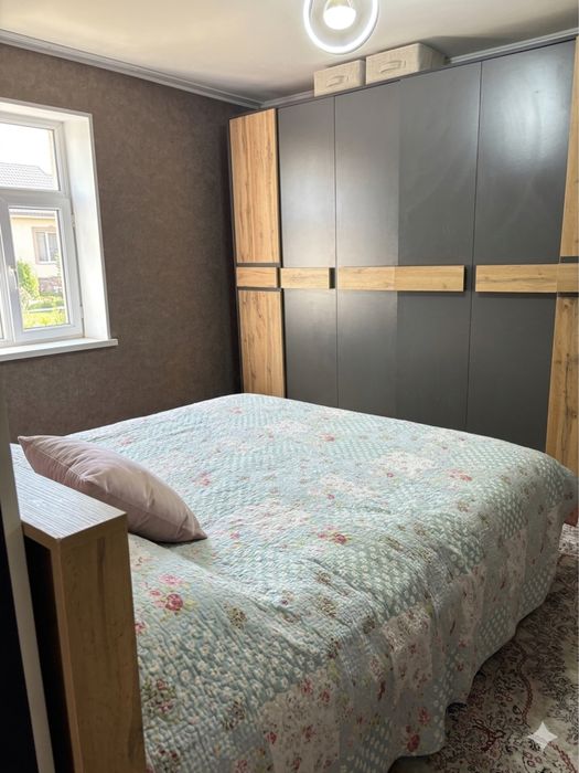 Спальный гарнитур б/у