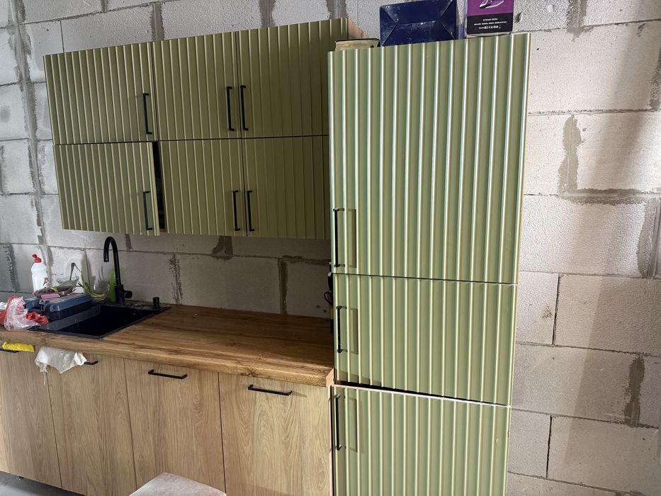 Продается кухонный гарнитур