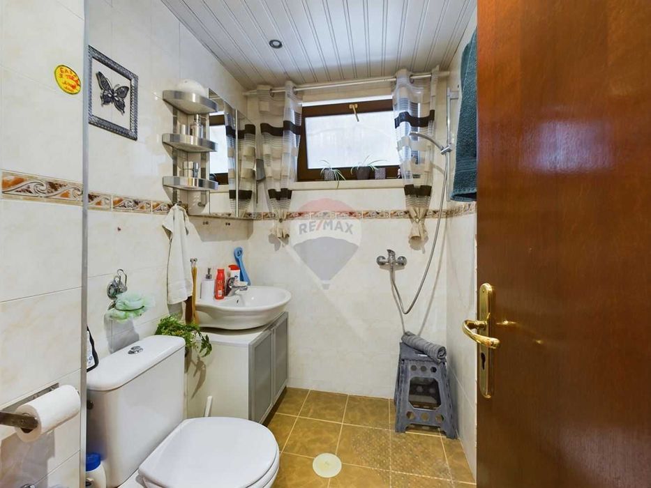 Продава се Къща в Варна, Виница - 271 кв.м за 2063 €/кв.м - Снимка #19