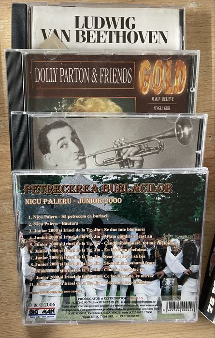 Vind diferite cd uri jazz, rominesc etc