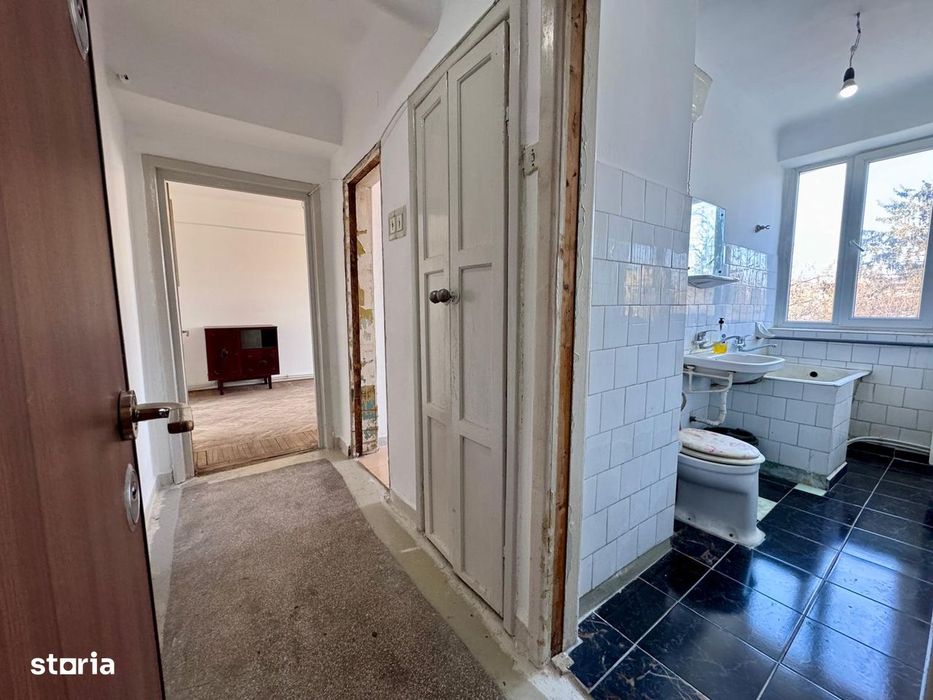 Bacău, Ateneu - apartament cu două camere