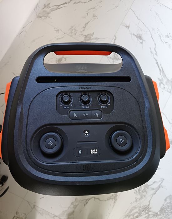 Boxă JBL PartyBox 710 – 800W – Stare Impecabilă