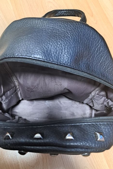 Продавам дамска чанта