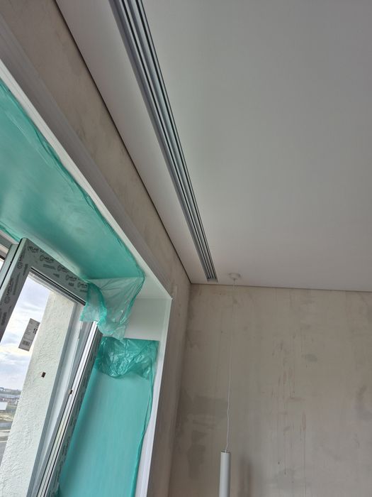 Натяжные потолки