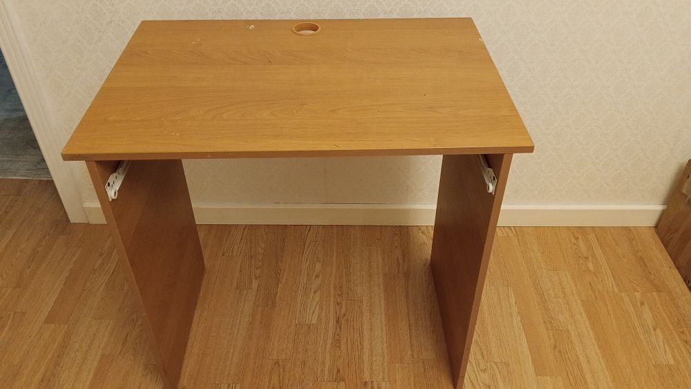 Стол компьютерный