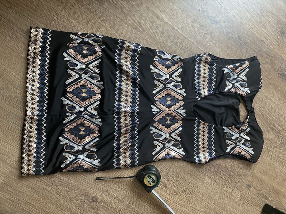 красива паетена рокля