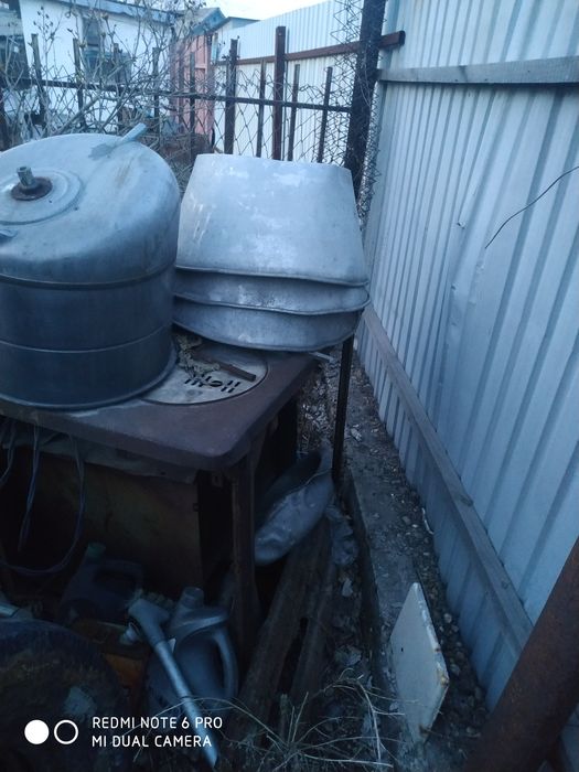 Продам вазоны для посадки по 1500 тенге б/у