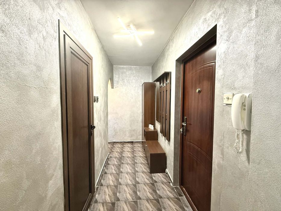 Двустаен апартамент делта мол