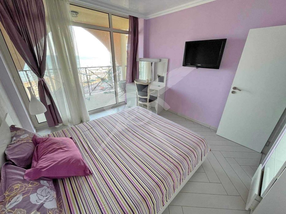Продава се Тристаен апартамент в к.к. Елените - 100 кв.м за 1056 €/кв.м - Снимка #12