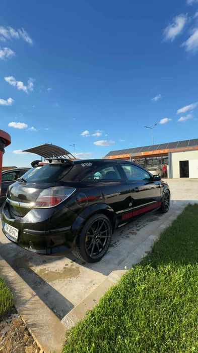 Opel astra H GTC