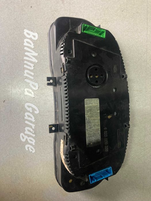 Табло с уреди километраж скоростомер Пасат б5 1.9тди халф фис