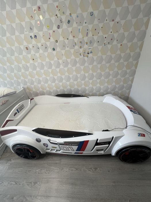 детская кровать машинка