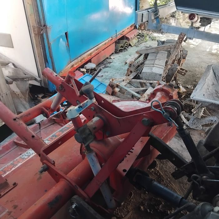 Продавам Трактор комплект