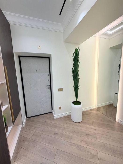 Продается 2-х комнатная квартира на Махтимкули ЖК Poytaxt Residence