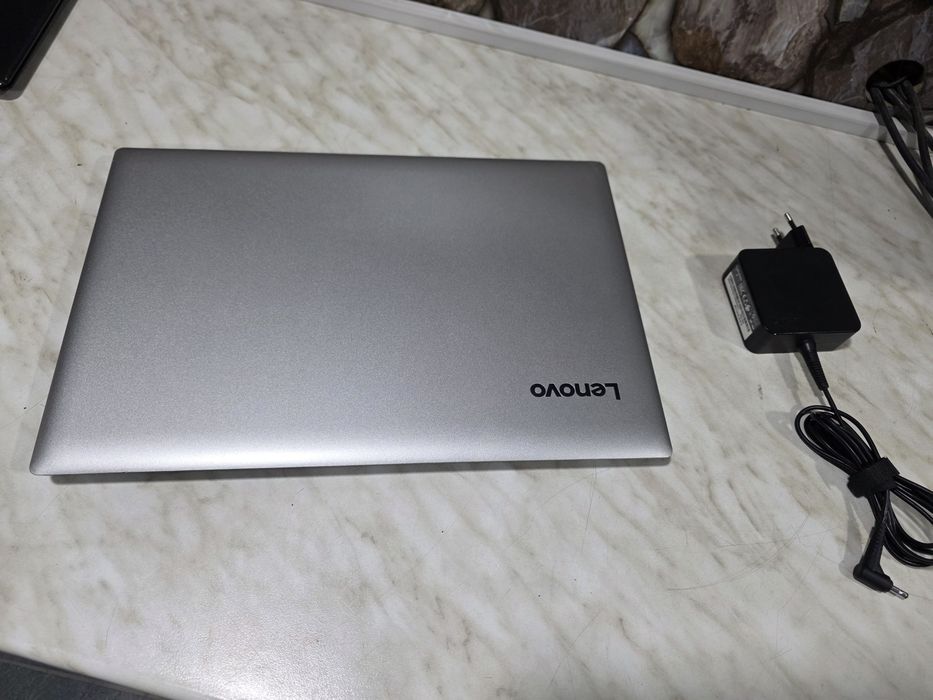 Ноутбук Lenovo Ryzen 3
