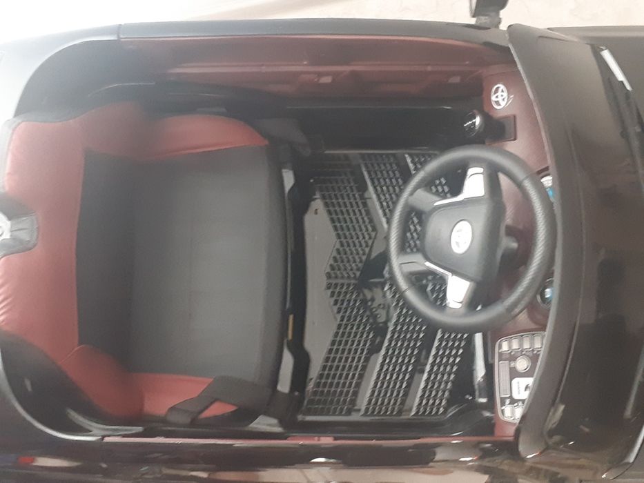 Продам детский автомобиль Land Cruzer Prado