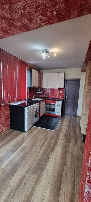 Дава се под наем Тристаен апартамент в Асеновград - 65 кв.м за 300 € - Снимка #2