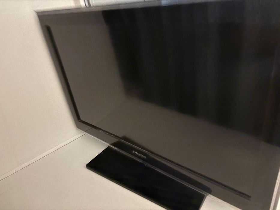 2 телевизора philips samsung