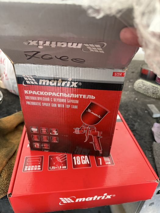 Продам нейлер пневмотический и краскапульт