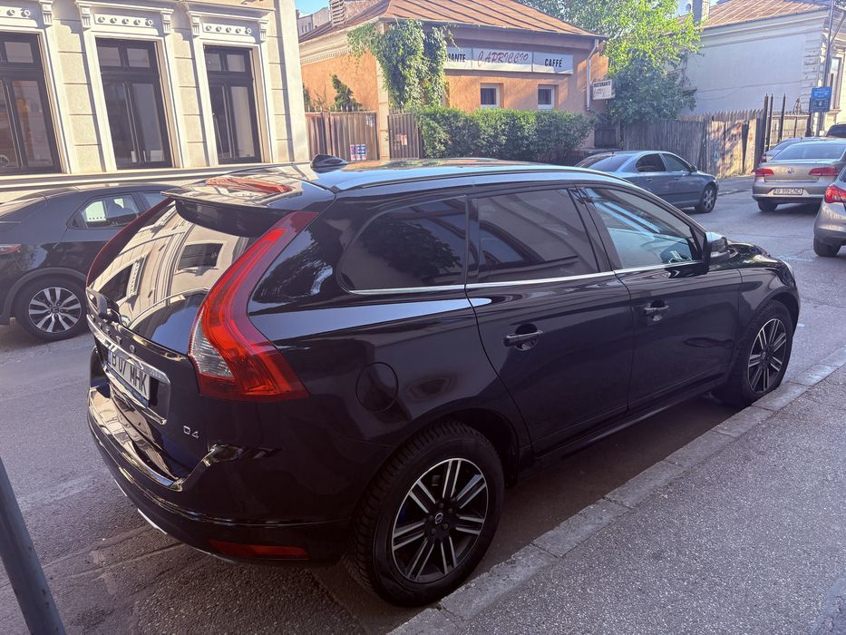 VOLVO XC60 2017 — imagine 4