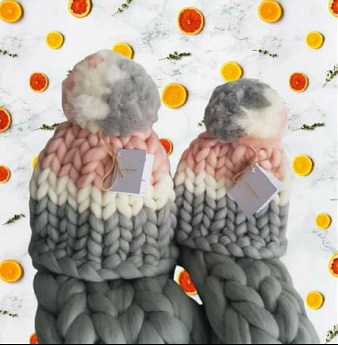 Шапка и шал от 100% мериносова вълна