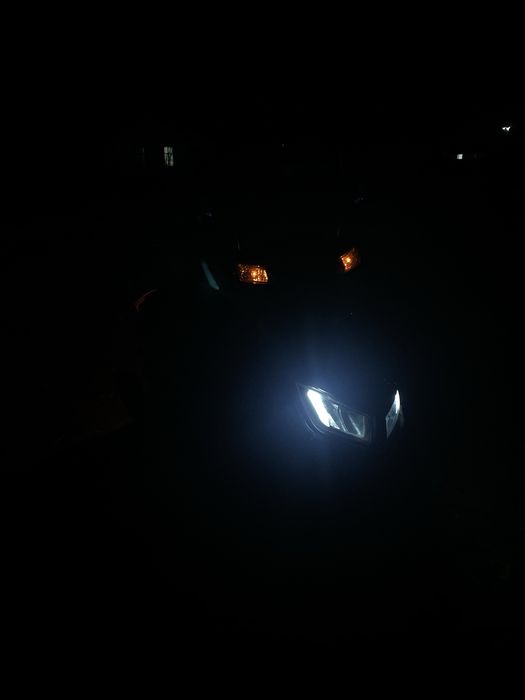 Скутер 150 cc на полном ходу