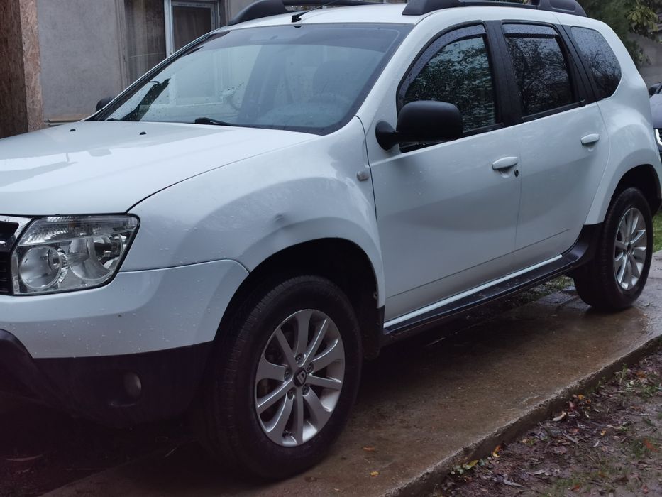Vând Dacia Duster 4x4