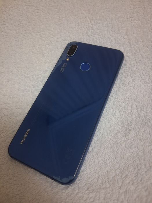 смартфон Huawei p 20 lite