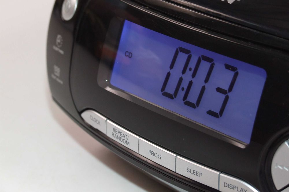 CD player MEDION + Radio (FM , AM) + Ceas, Made in Germany, NOU