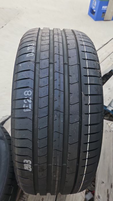 Vand set anvelope  Noi Pirelli P Zero 4  245/40R19