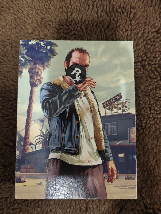Ediție GTA 5 pe CD pentru PC cu harta din joc.