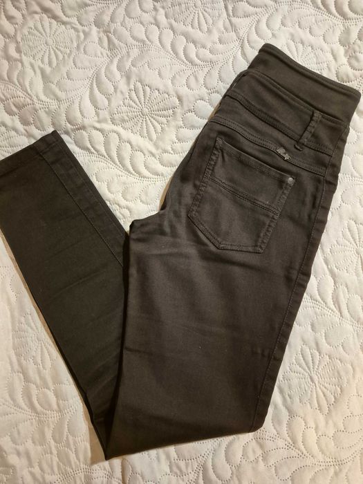 Панталони на фирма Роси