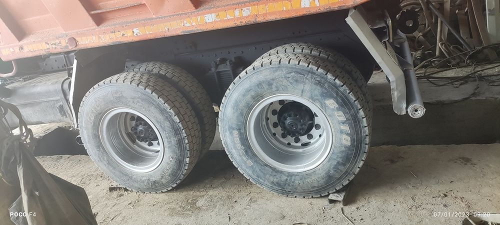 Kamaz samasval sotiladi holati yaxshi barter bor yengil mashinalarga
