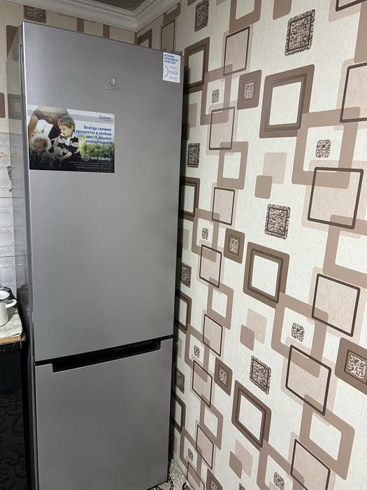 халадилник индизить рассия очень в хорошим состояний пачти новый