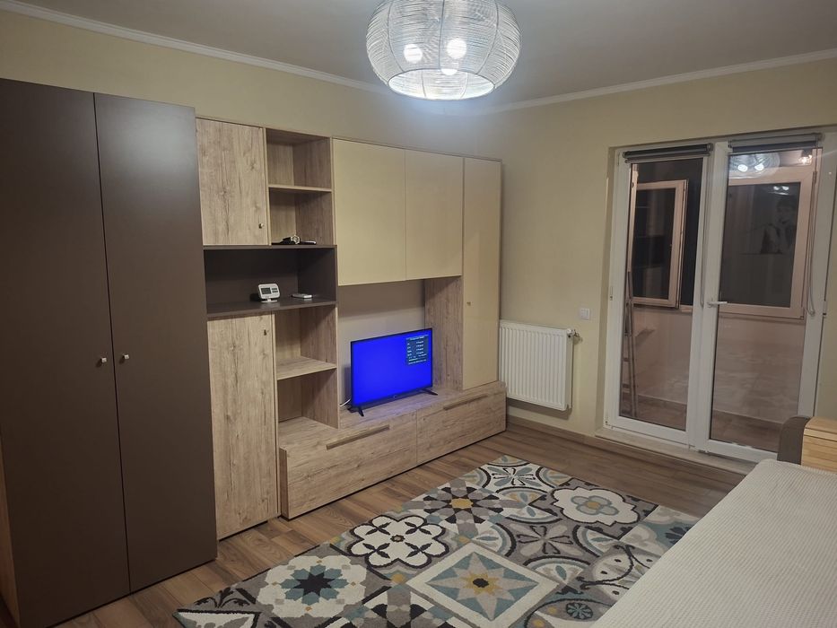 Inchiriez apartament 2 camere semidecomandat, zona  Bularga/Baza 3