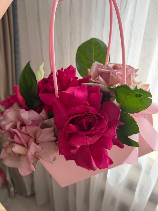 Цветы 4 букета свежие