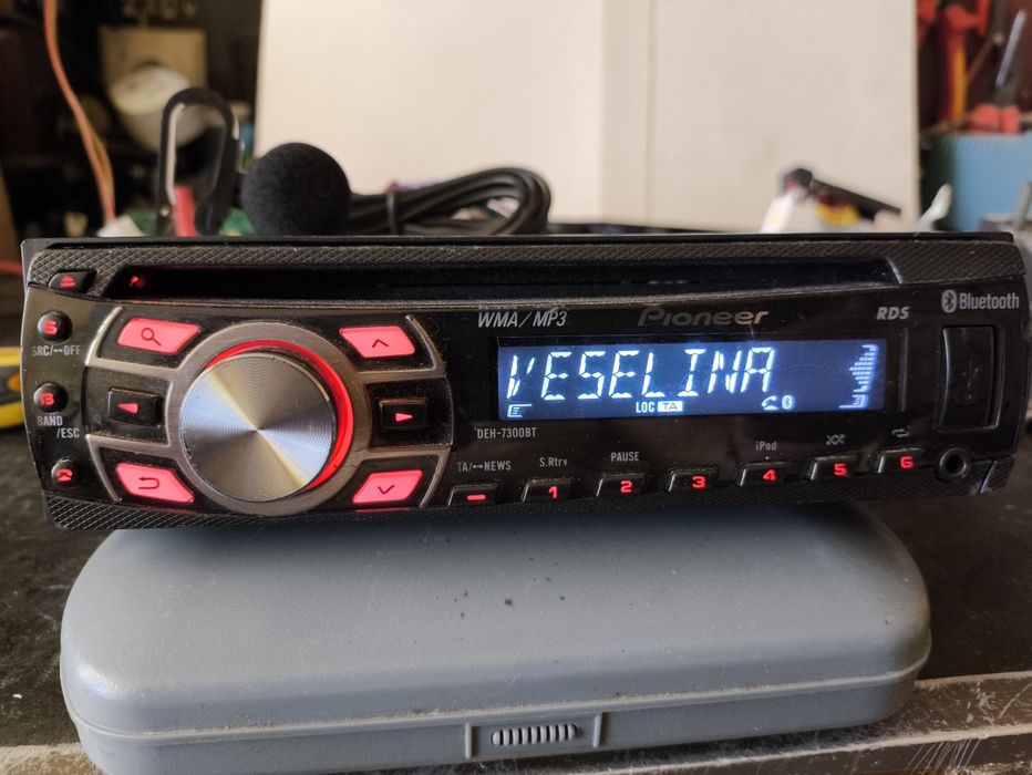 Висок клас авто cd Pioneer deh-7300bt