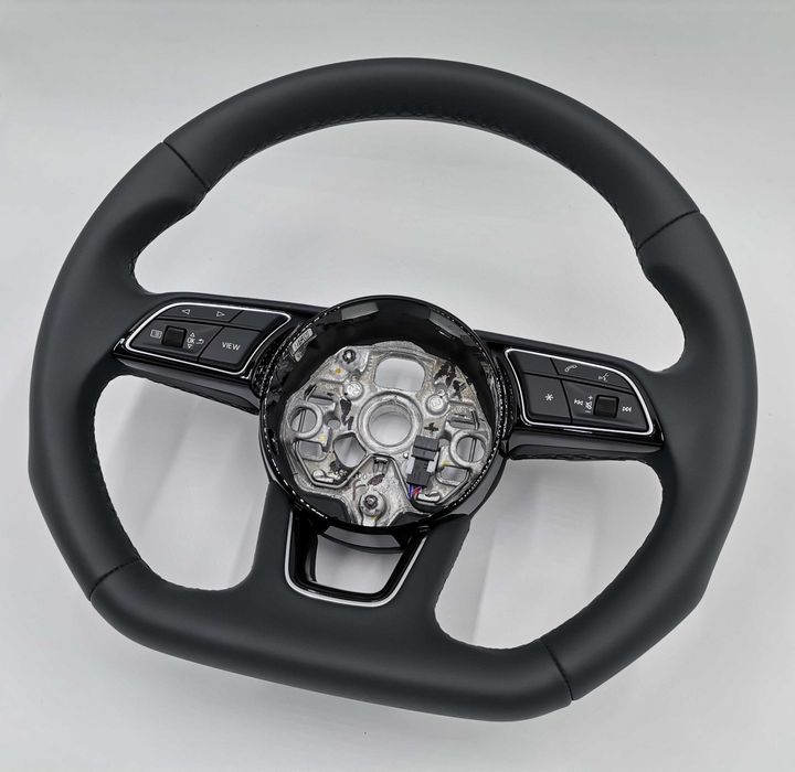 НОВ ОЕ Audi Черен Кожен Мулти Волан A1 GB A3 S3 8Y 82A419091AF