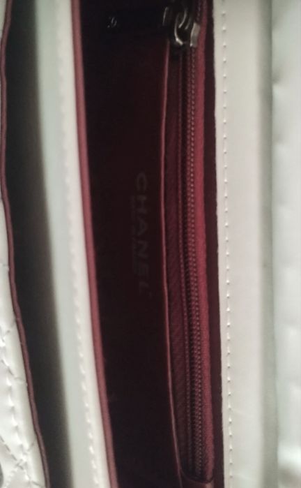 Чанта на Chanel.