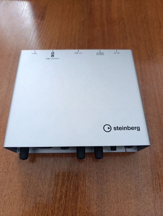 Звуковая карта Steinberg UR12