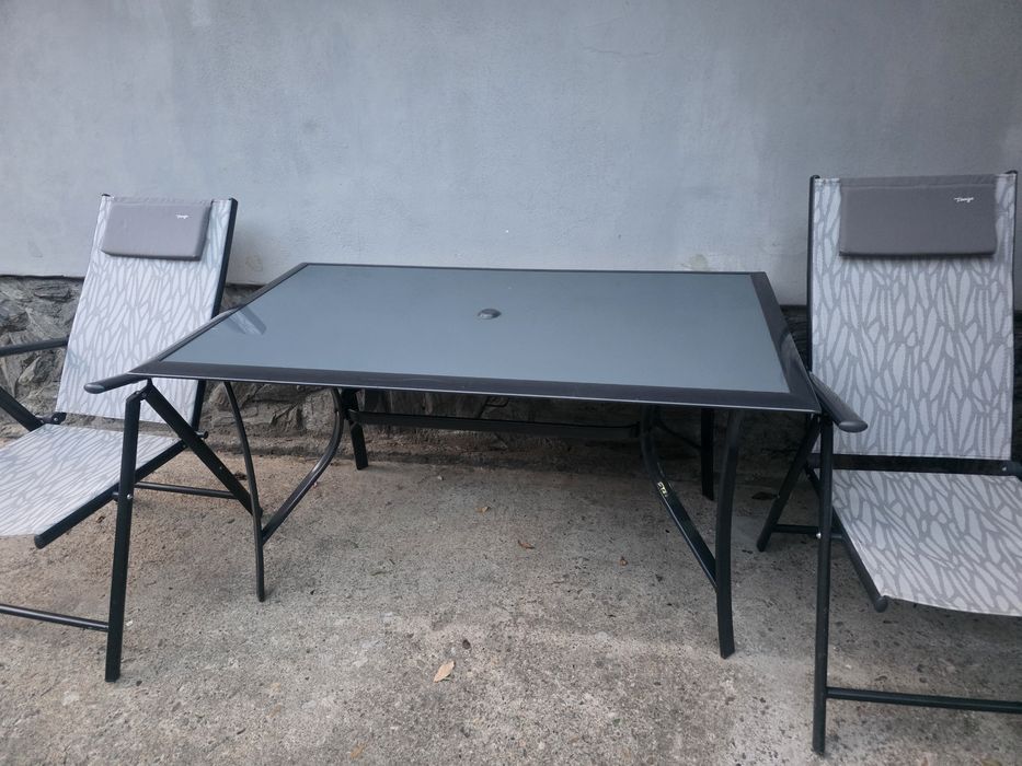 Masă cu patru scaune terasă