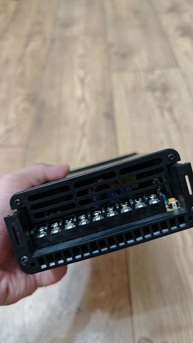 Блоку питания с влагощатой (12V 600W, IP65)