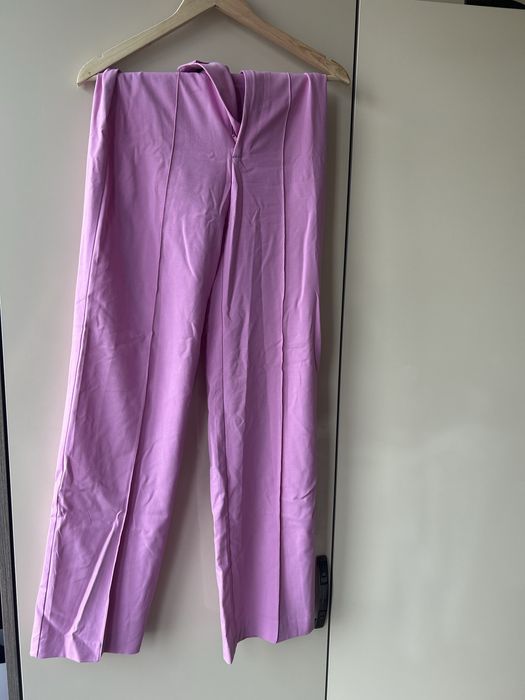 Розов панталон Pull& Bear