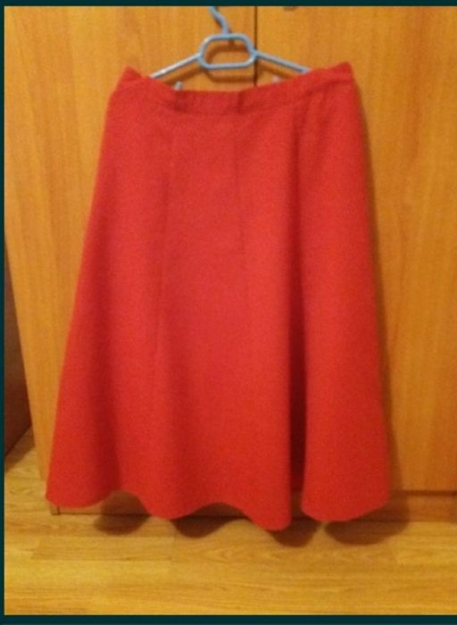 Vând mai multe fuste damă