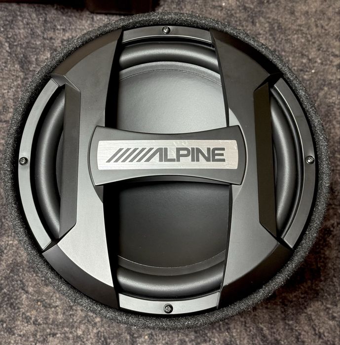 Subwoofer auto Alpine SWT-12S4. Livrare doar în București.