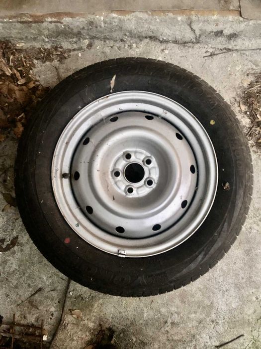 Продавам резервна гума